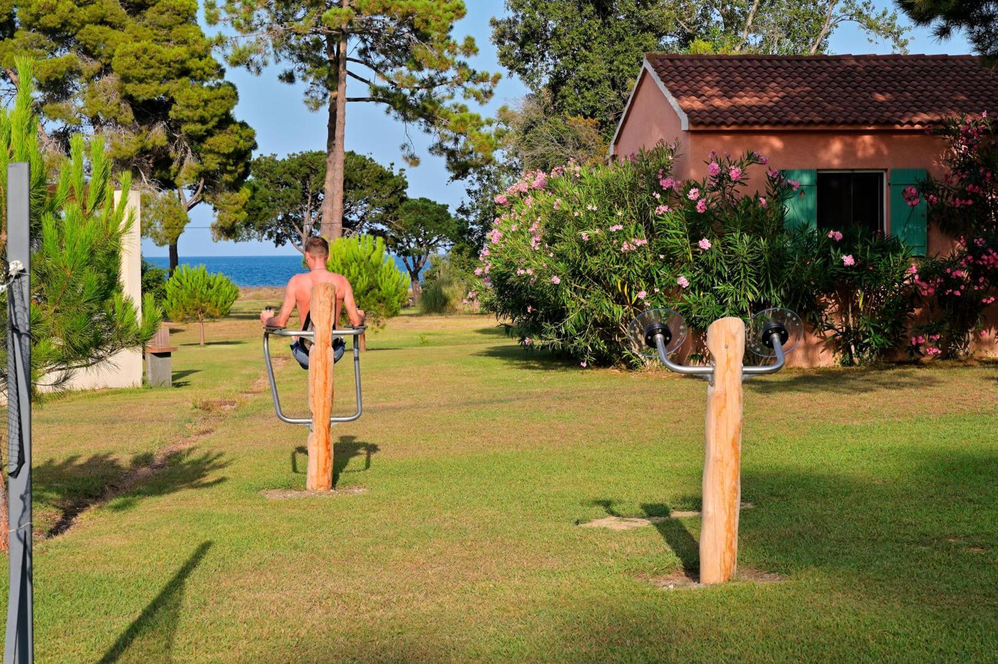 Pinea Mare Hotel Poggio Mezzana Buitenkant foto