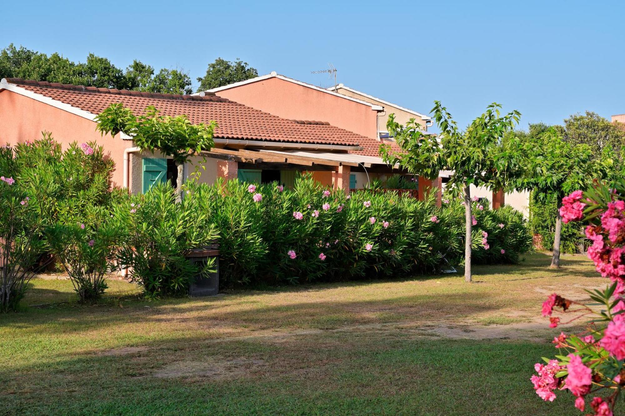 Pinea Mare Hotel Poggio Mezzana Buitenkant foto
