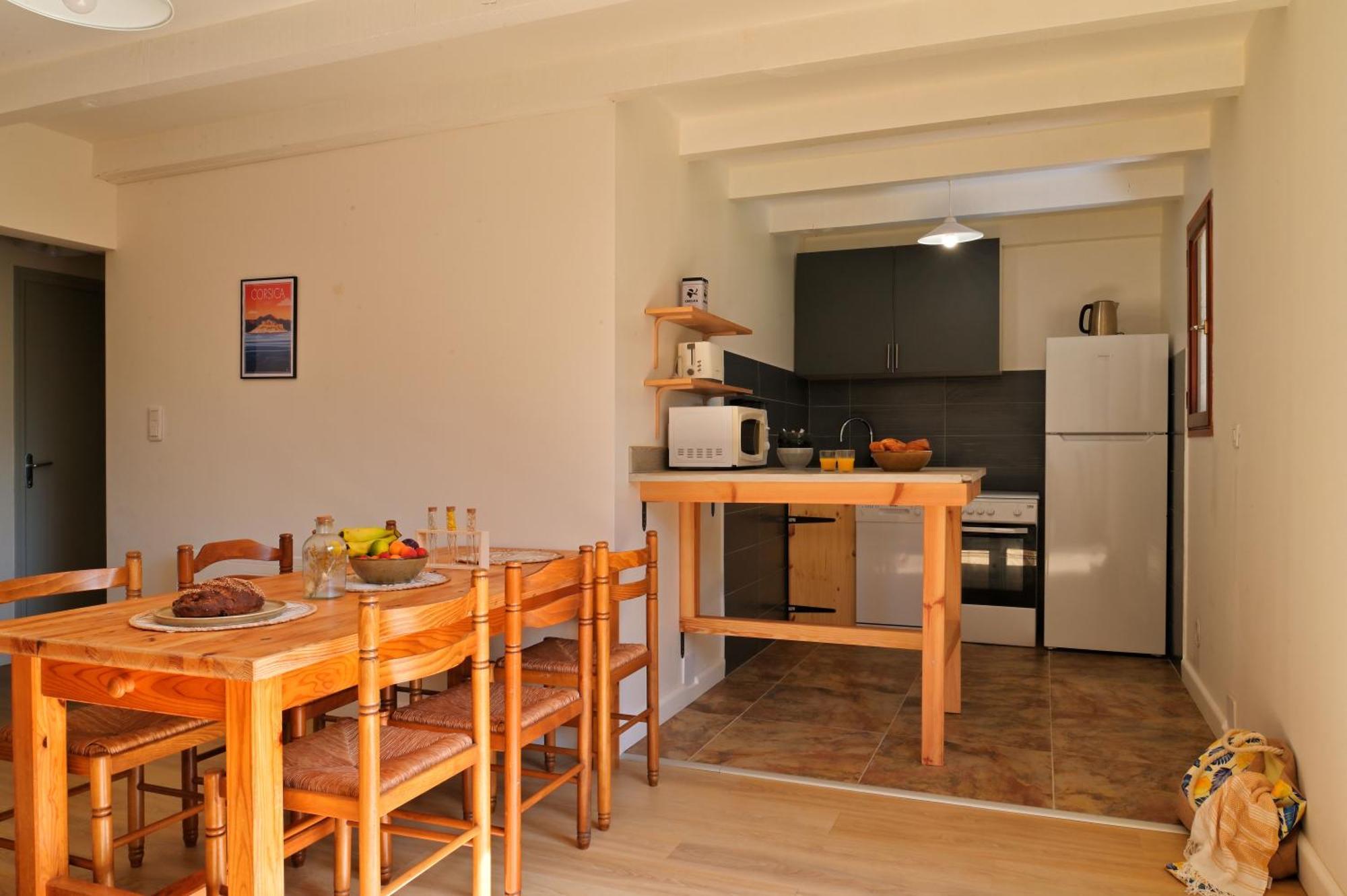 Pinea Mare Hotel Poggio Mezzana Buitenkant foto