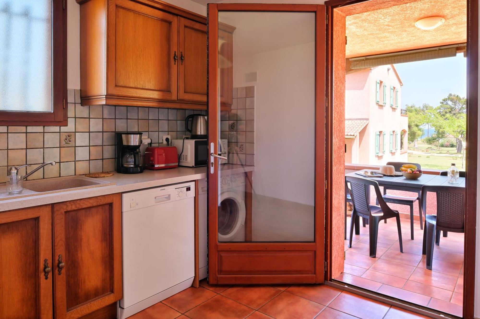 Pinea Mare Hotel Poggio Mezzana Buitenkant foto